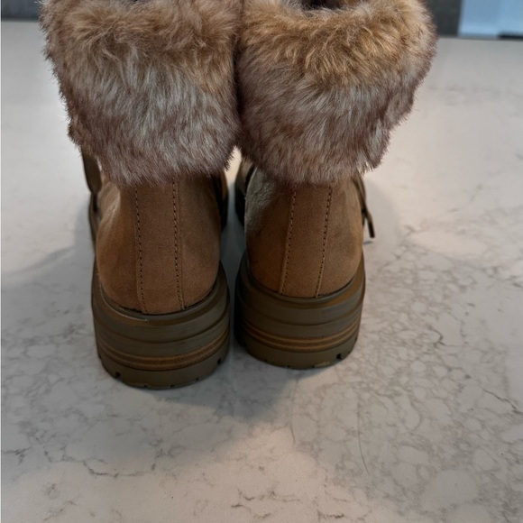 Sun and Stone size 6 booties with faux fur - Picture 4 of 5